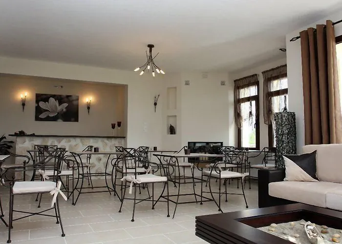 Del Boutique Kesriye
